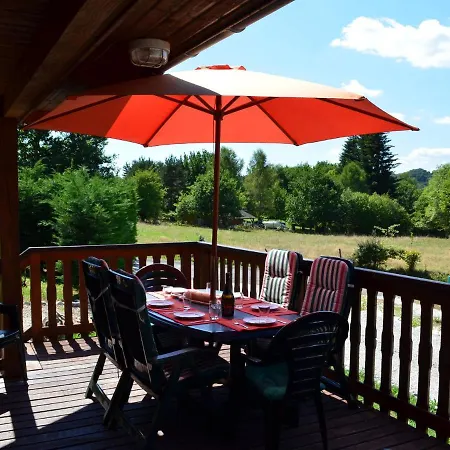 Chalet Peaceful In Beaulieu With Whirlpool